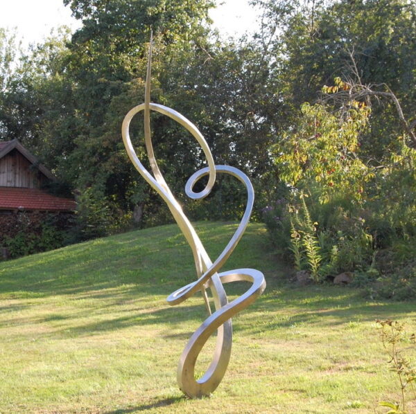 Große Schöne Edelstahl Skulptur | Gartenleuchten.de