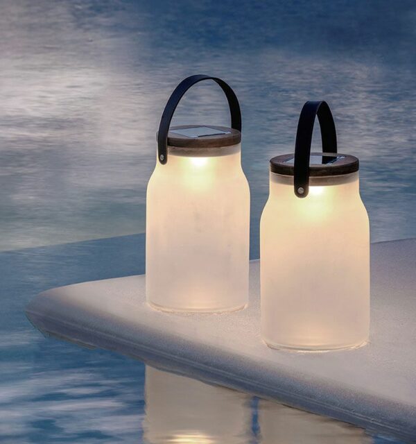 Transportable Design Solarleuchte Milchflasche